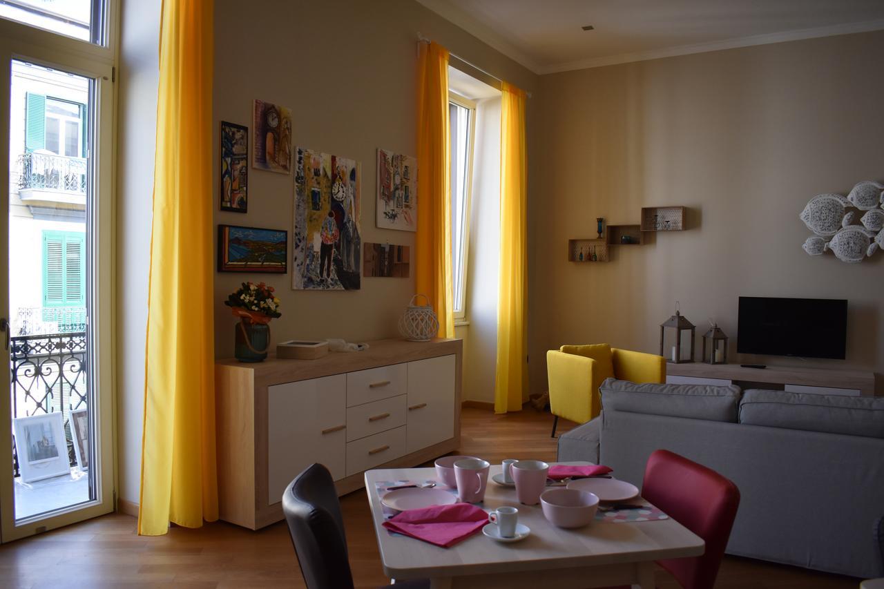 I Vicere B&B Deluxe Naples Luaran gambar