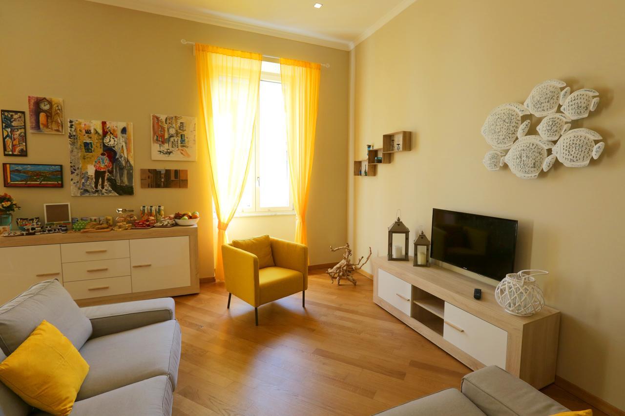 I Vicere B&B Deluxe Naples Luaran gambar