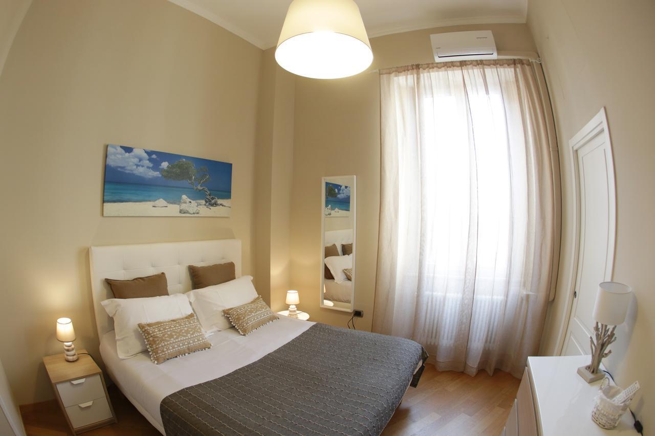 I Vicere B&B Deluxe Naples Luaran gambar