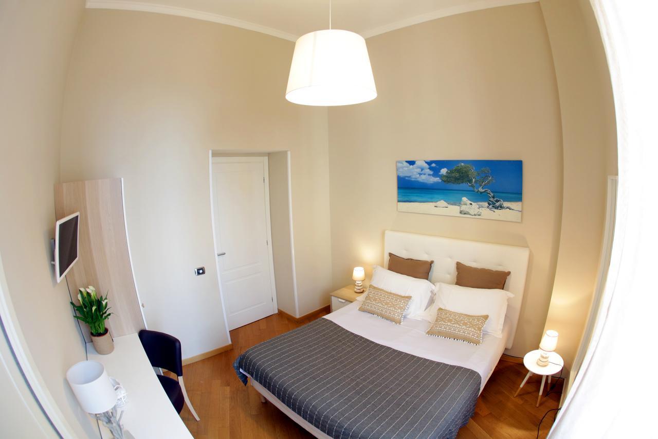 I Vicere B&B Deluxe Naples Luaran gambar