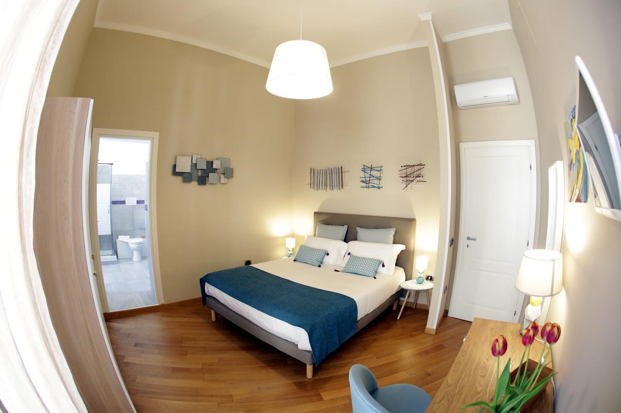 I Vicere B&B Deluxe Naples Luaran gambar